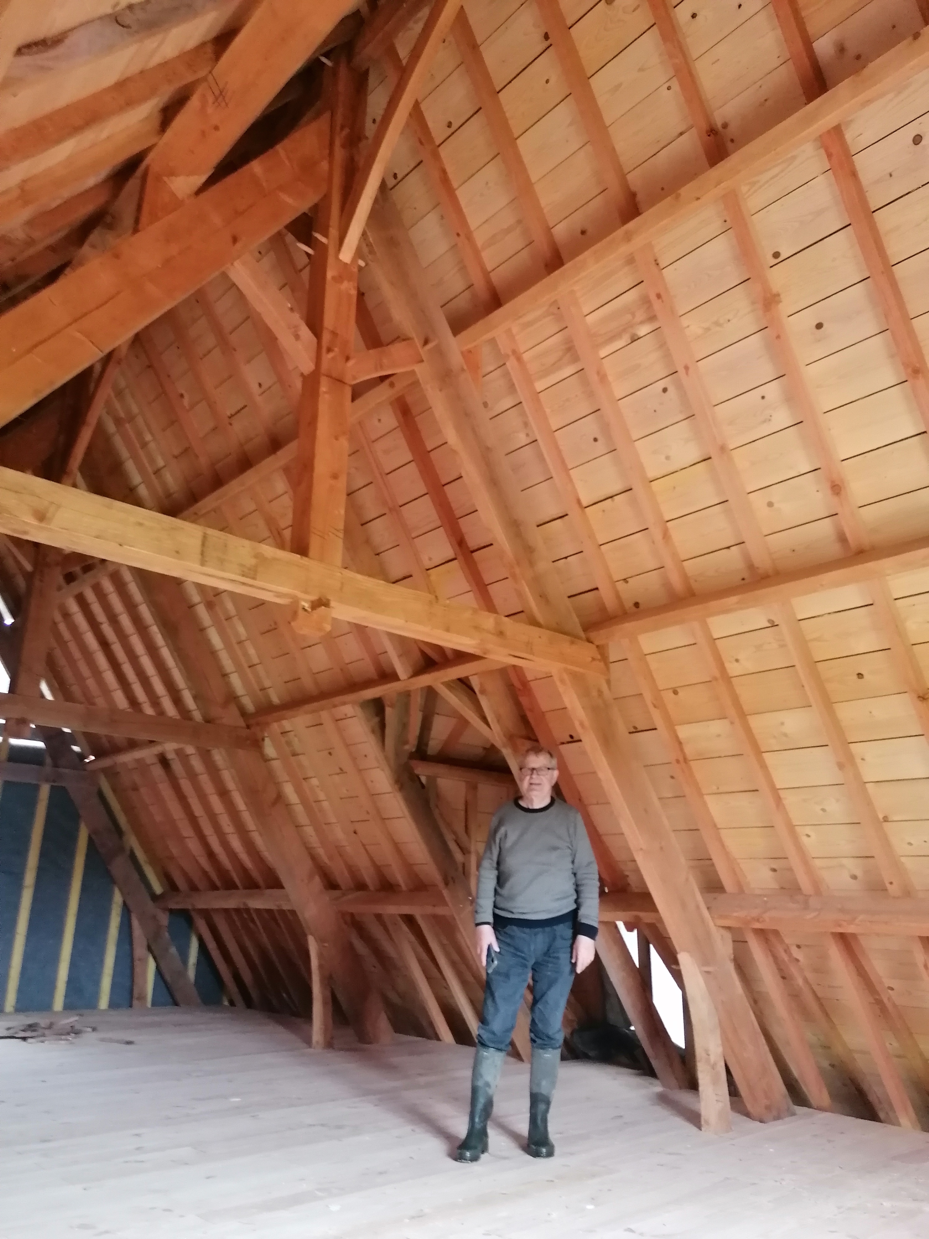 Une vue du grenier et de son plancher